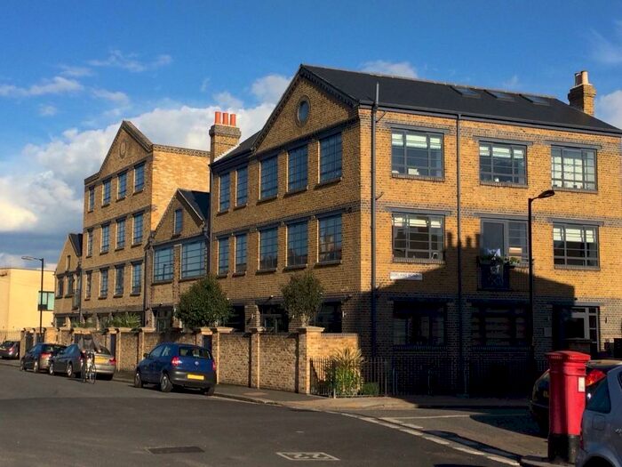 1 Bedroom Apartment To Rent In Stuart Road, Peckham, London, SE15