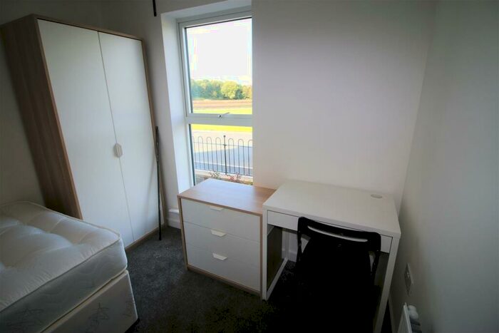 5 Bedroom Private Hall To Rent In St Georges Walk, St. Georges Quay, Lancaster, LA1