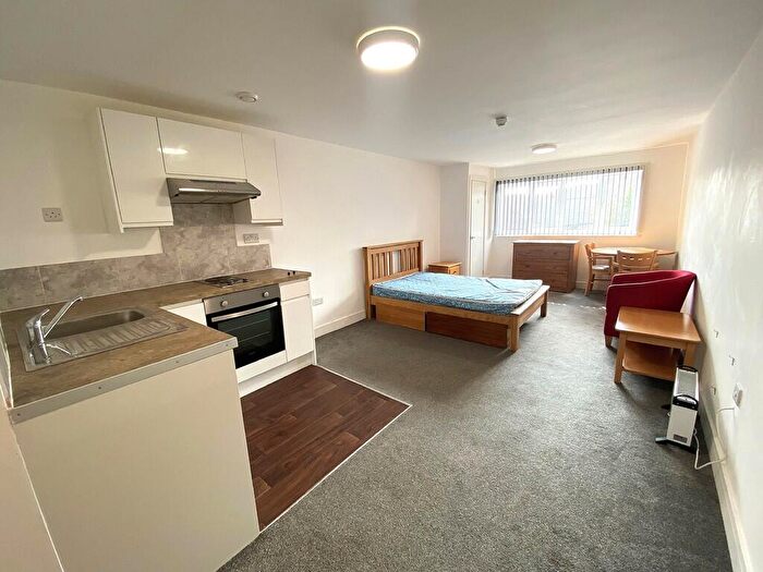 Studio To Rent In Lake Road, Portsmouth, PO1