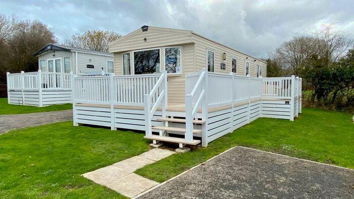 2 Bedroom Park Home For Sale In Ashford, EX31