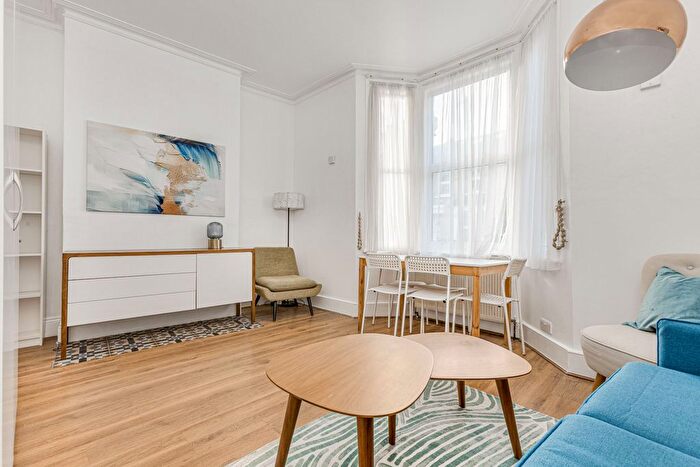 4 Bedroom Terraced House To Rent In Purcell Crescent, Fulham, SW6