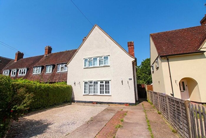 3 Bedroom Semi-Detached House For Sale In Nightingale Way, Baldock, SG7