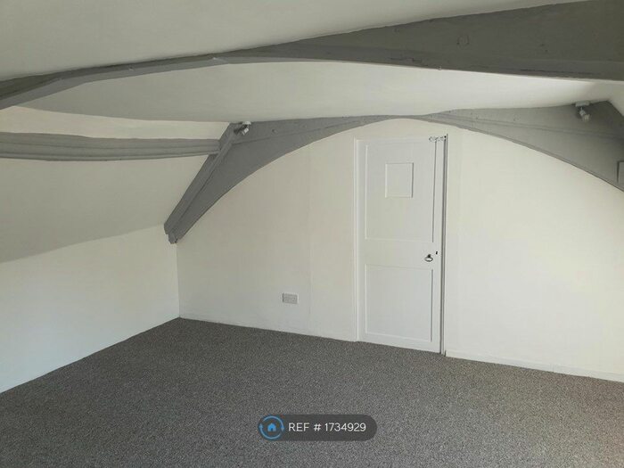 1 Bedroom Flat To Rent In Thoroughfare, Halesworth, IP19