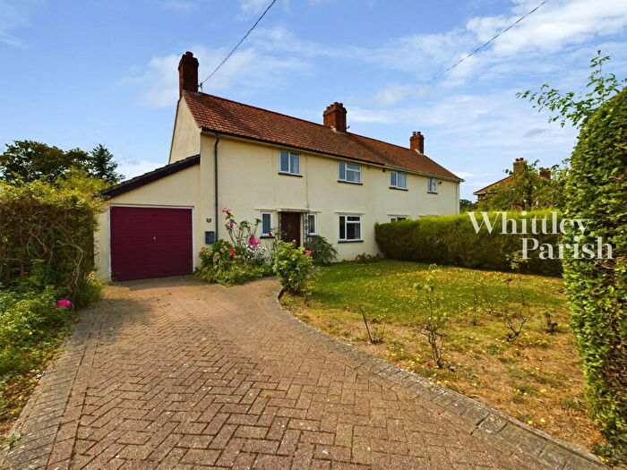 3 Bedroom Semi-Detached House For Sale In Ransome Avenue, Scole, IP21