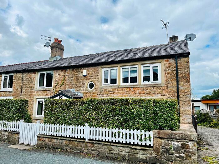 3 Bedroom Cottage To Rent In Lane Ends, Osbaldeston Lane, Osbaldeston, BB2