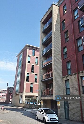 2 Bedroom Flat To Rent In Porter Brook House, Sheffield, S11