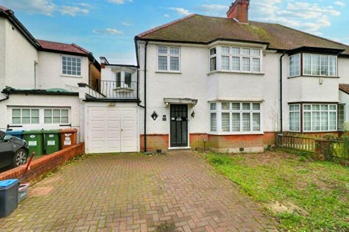5 Bedroom Semi-Detached House To Rent In Hilltop Way, Stanmore, Greater London, HA7
