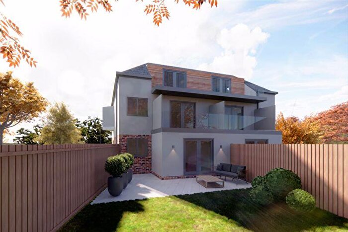 2 Bedroom Flat To Rent In Bladon Close, Oxford, OX2