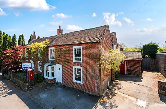 4 Bedroom Semi-detached House For Sale In Post Office Lane, North Mundham, PO20