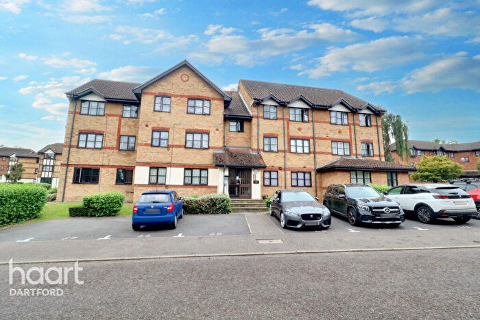 1 Bedroom Flat For Sale In Hardwick Crescent, Dartford, DA2