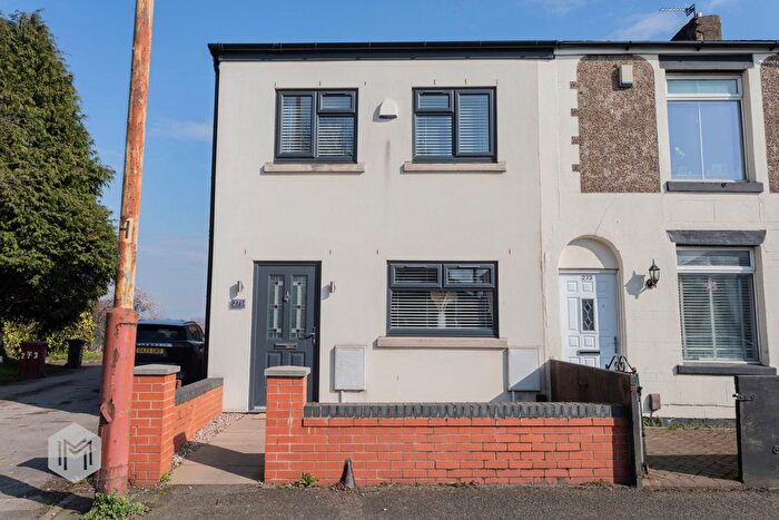 3 Bedroom End Terrace House For Sale In Manchester Road, Kearsley, Bolton, Greater Manchester, BL4