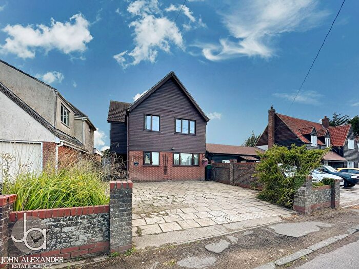 4 Bedroom Detached House For Sale In Tendring Road, Thorpe Le Soken, CO16
