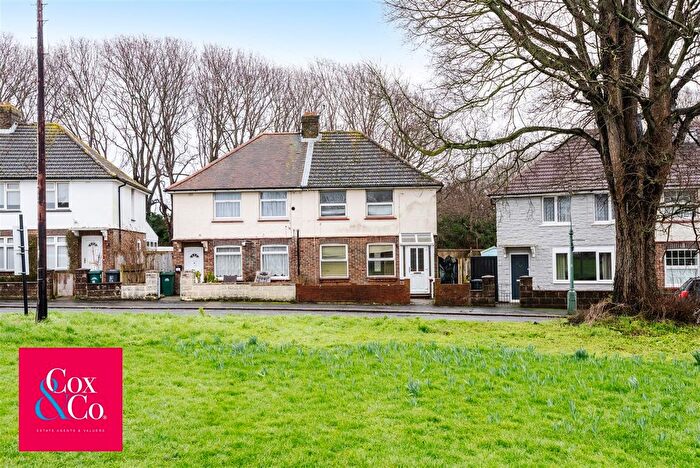 2 Bedroom Property For Sale In Isabel Crescent, Hove, BN3