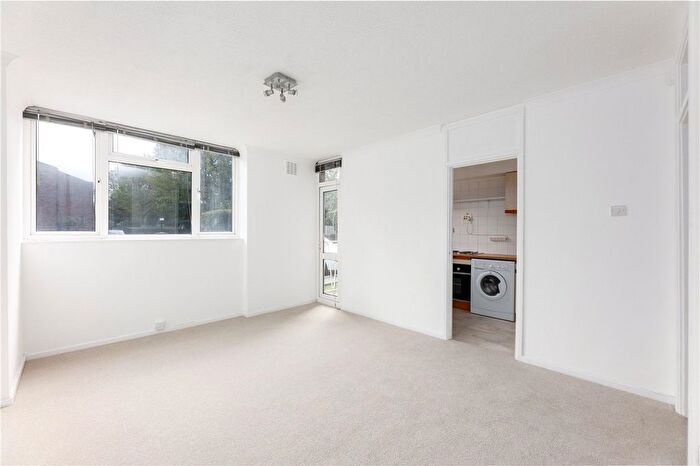 1 Bedroom Flat For Sale In Keswick Road, London, SW15
