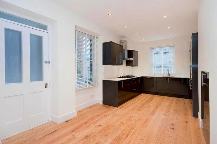 1 Bedroom Flat To Rent In Delaware Road, London, W9