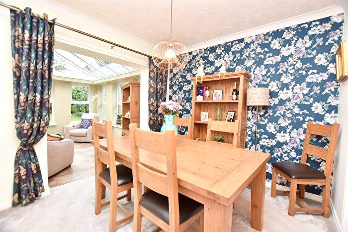 4 Bedroom Detached House For Sale In Lomond Gardens, Cherry Tree, Blackburn, Lancashire, BB2