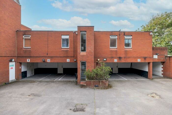 1 Bedroom Flat To Rent In High Street, Croydon, CR0