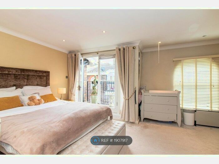 2 Bedroom Terraced House To Rent In Elgin Mews North, London, W9