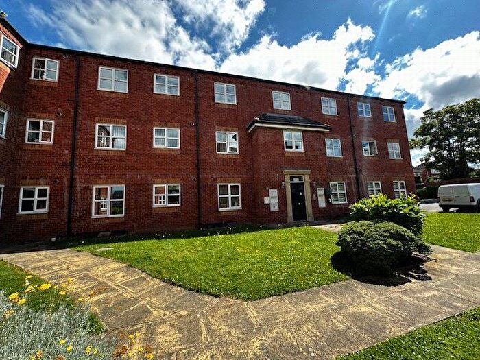 2 Bedroom Flat To Rent In Old Toll Gate, St. Georges, Telford, Shropshire, TF2