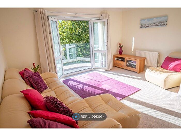 2 Bedroom Semi-Detached House To Rent In Chandlers Way, Penarth, CF64