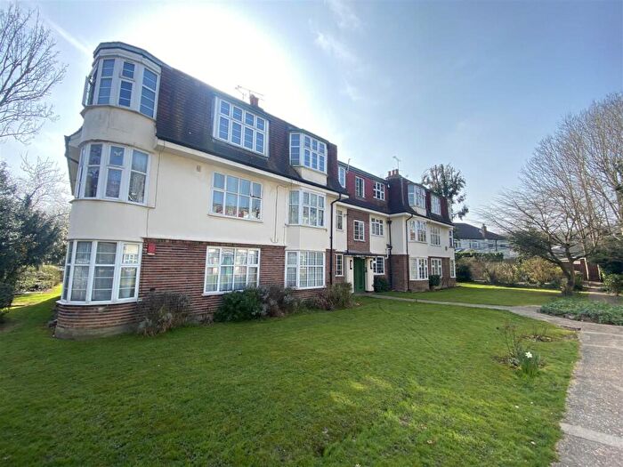 2 Bedroom Flat For Sale In Seymour Court, North Chingford, London, E4