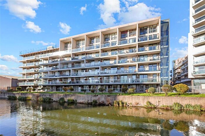 2 Bedroom Apartment For Sale In Ursula Gould Way, E14