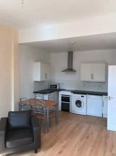 2 Bedroom Flat To Rent In The Town Centre, AL10