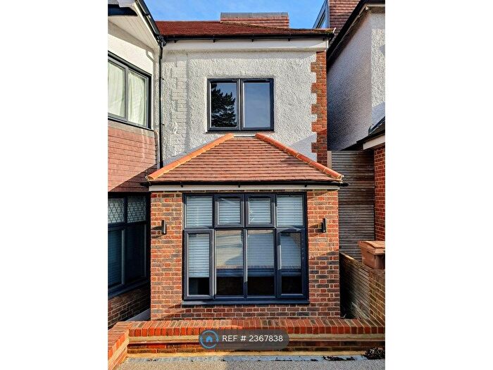 2 Bedroom Flat To Rent In Wood Vale, London, N10