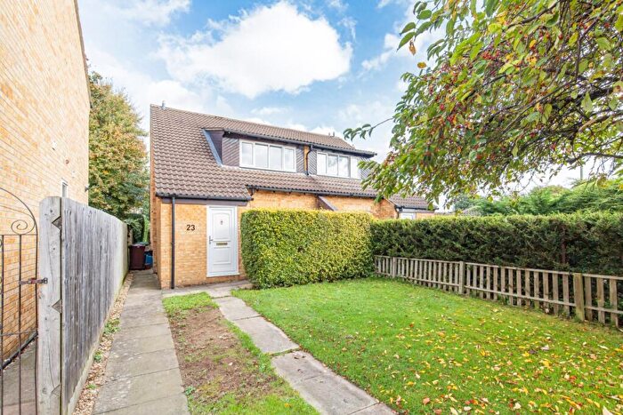 1 Bedroom Semi-Detached House To Rent In Welland Croft, Bicester, OX26