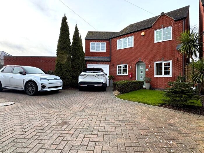 Property For Sale In Henhurst Hill, Burton-on-Trent, DE13