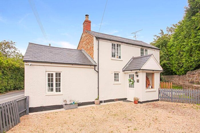 2 Bedroom Detached House For Sale In Brick Cottage, South Newington, OX15