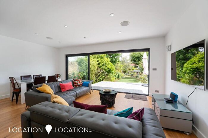 4 Bedroom Terraced House To Rent In Hillfield Park, London, N21