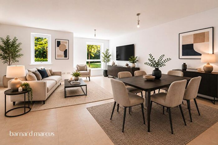 2 Bedroom Flat For Sale In Manning Gardens, Croydon, CR0