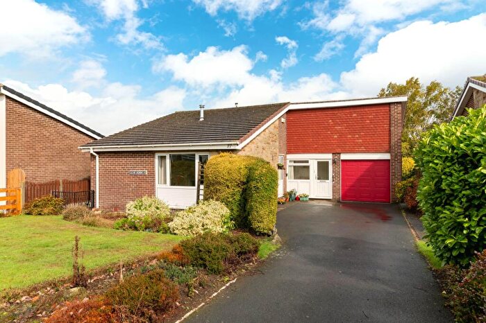 3 Bedroom Detached Bungalow For Sale In Beechfield Avenue, Skelmanthorpe, HD8