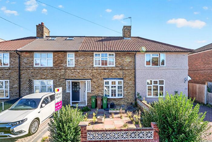 2 Bedroom Terraced House For Sale In Dorchester Road, Morden, SM4
