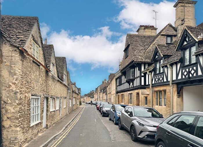 3 Bedroom End Of Terrace House To Rent In Central Cirencester, GL7