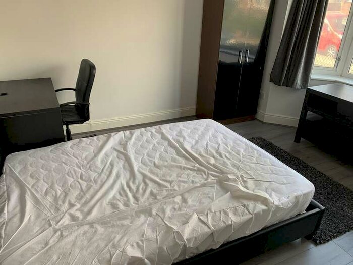 1 Bedroom House To Rent In 1 Bowden Lane Southampton, SO17