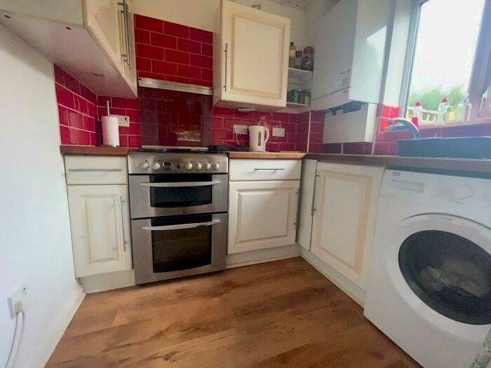 1 Bedroom Flat To Rent In Peregrin Road, Waltham Abbey, EN9