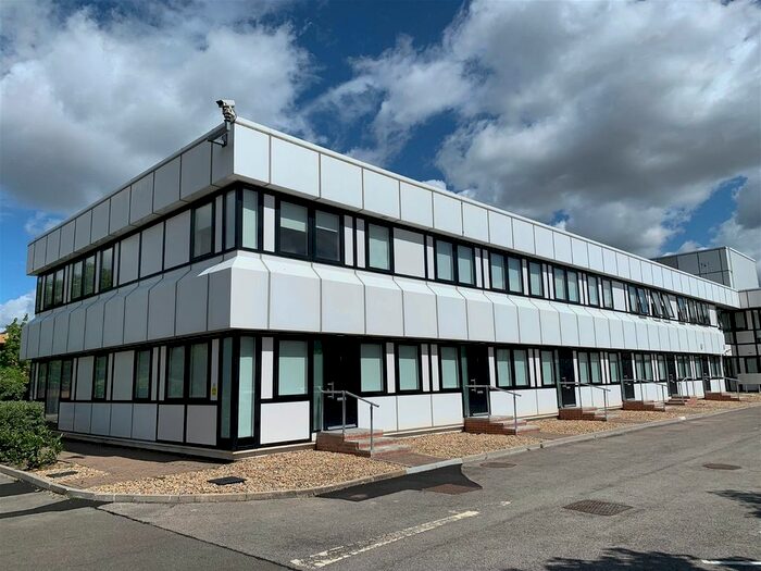 1 Bedroom Flat To Rent In Welton Road, Swindon, SN5