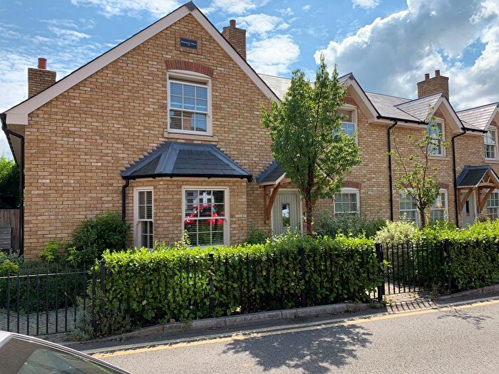 1 Bedroom Flat To Rent In Beaumont Place, Rusham Road, Egham, Surrey, TW20