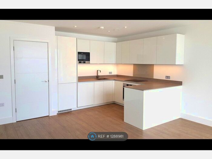 2 Bedroom Flat To Rent In Homefield Rise, Orpington BR6