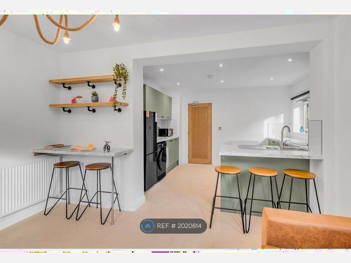 5 Bedroom Semi-Detached House To Rent In Brereton Close, Norwich, NR5