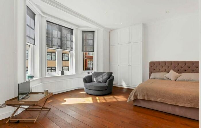 Studio To Rent In York Street, Marylebone, London, W1U