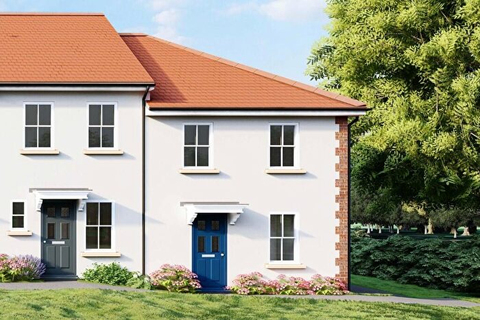 3 Bedroom Semi Detached House For Sale In Lacey Avenue, Bideford, EX39