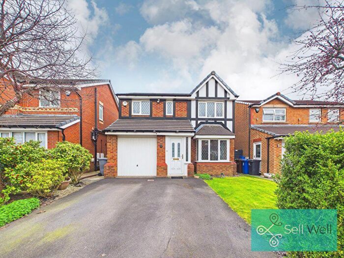 4 Bedroom Detached House For Sale In Bank House Close, Tyldesley, Manchester, M29