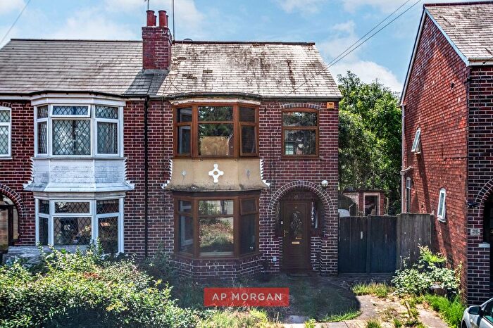 3 Bedroom Semi-Detached House For Sale In Alborn Crescent, Kings Norton, Birmingham, West Midlands, B38