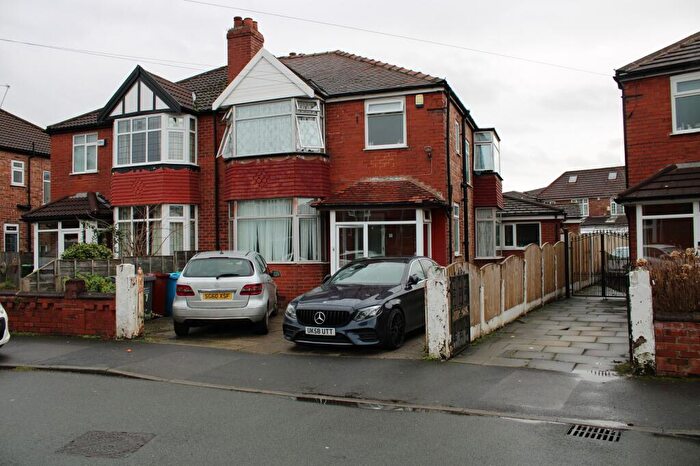 5 Bedroom Semi Detached House For Sale In Woodside Road, Chorlton, Manchester., M16