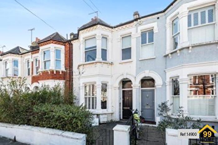 1 Bedroom Ground Maisonette To Rent In Ground Floor Flat, London, SW12