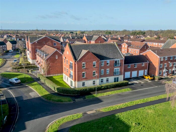 2 Bedroom Flat To Rent In Skelton House, Cobham Way, Rawcliffe, York, YO30