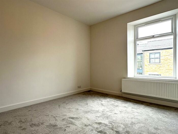 2 Bedroom End Of Terrace House To Rent In Parsonage Crescent, Walkley, Sheffield, S6